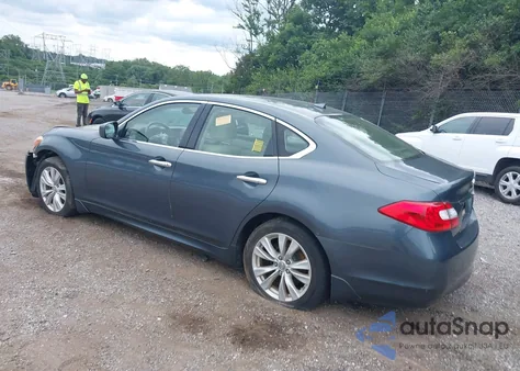 2011 Infiniti M37X z USA, uszkodzony, nr VIN JN1BY1AR7BM370736